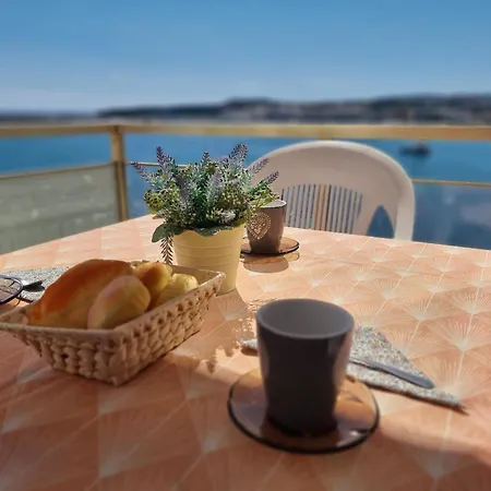 Acogedor Con Terraza Y Piscina En L'escala - Hisp-236-120 *